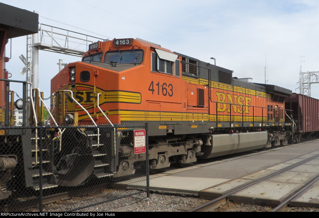 BNSF 4163